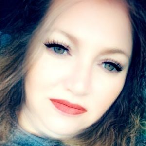 Meet your Posher, Charity